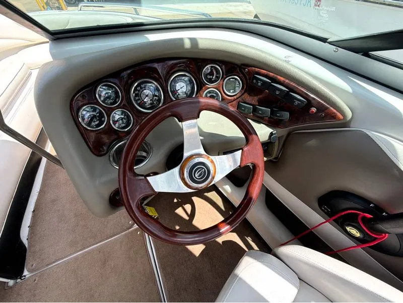 Slide: The Image of Crownline Boats 21 SS 2011 - 13