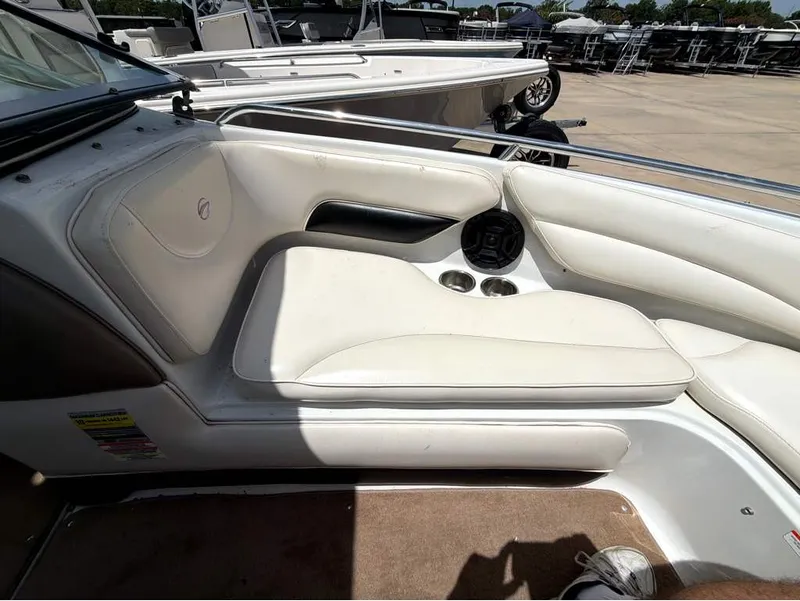 Slide: The Image of Crownline Boats 21 SS 2011 - 4