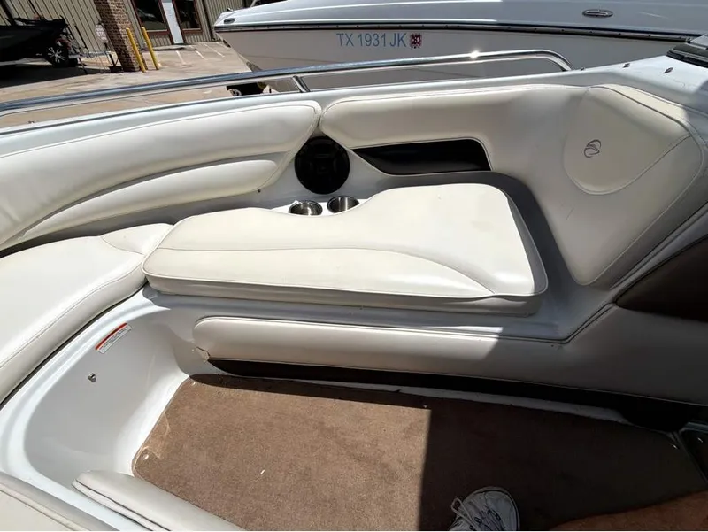 Slide: The Image of Crownline Boats 21 SS 2011 - 5
