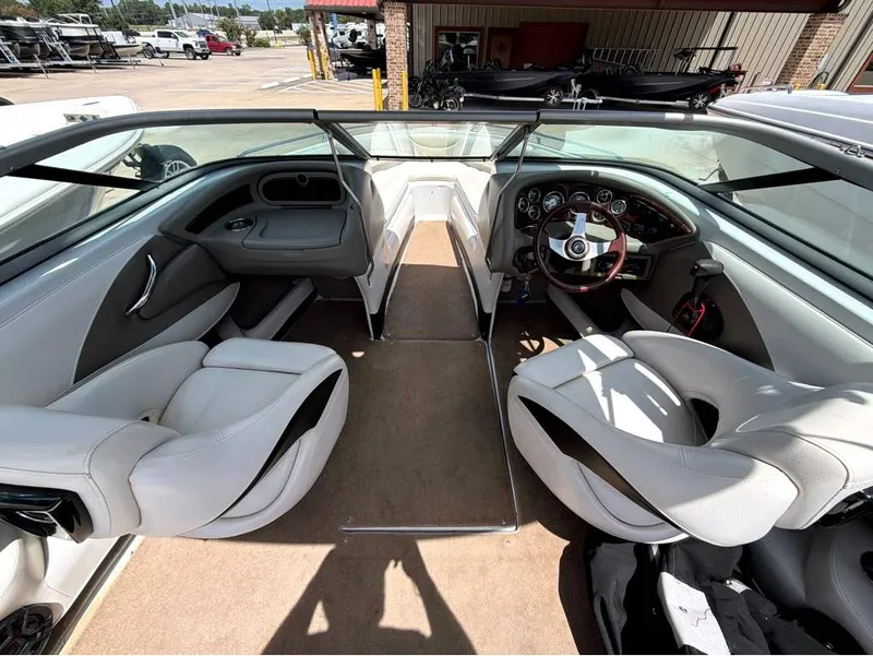 The Image of Crownline Boats 21 SS 2011 - 1