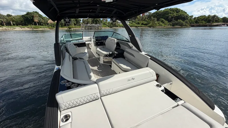 Slide: The Image of Sea Ray 280 SLX OB 2024 - 21