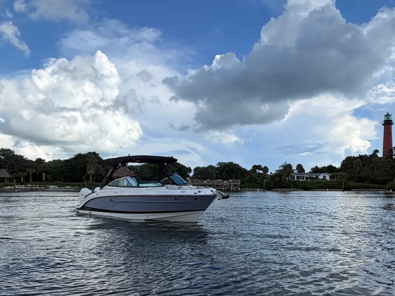 Slide: The Image of Sea Ray 280 SLX OB 2024 - 14