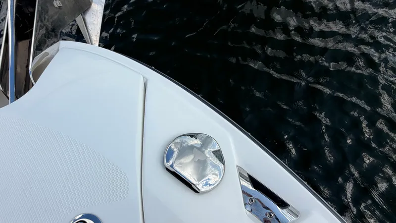Slide: The Image of Sea Ray 280 SLX OB 2024 - 41