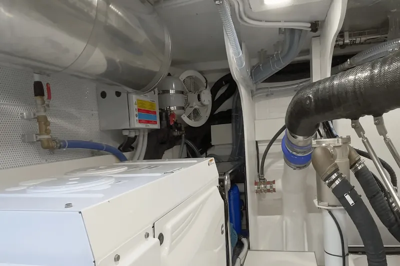Slide: The Image of Galeon 560 Fly 2026 - 58