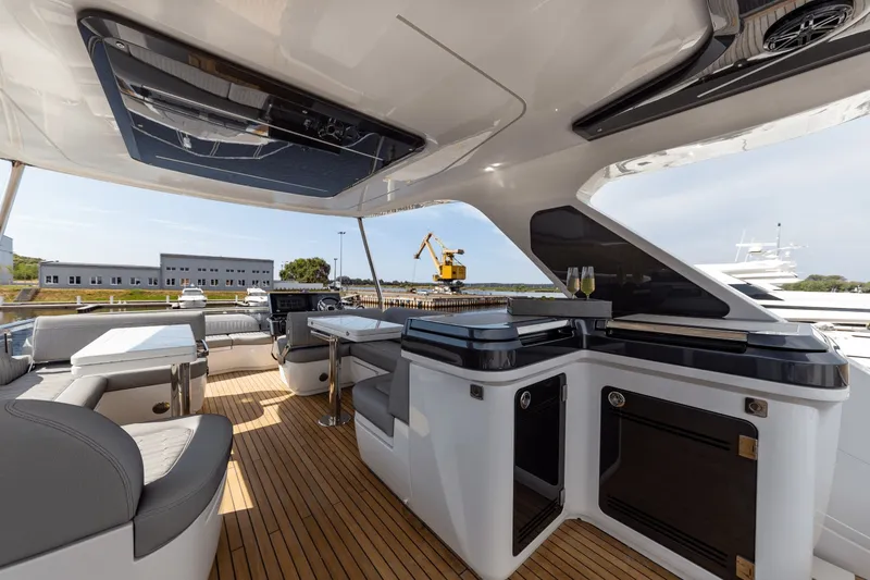 Slide: The Image of Galeon 560 Fly 2026 - 64