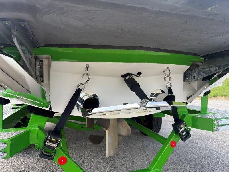 Slide: The Image of MasterCraft X23 2018 - 53