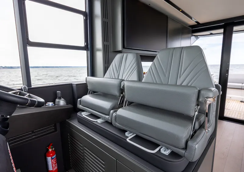 Slide: The Image of Helm Chairs - 45