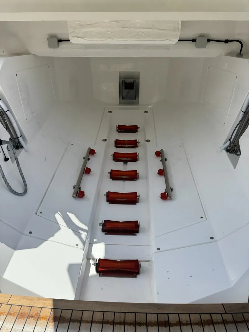 Slide: The Image of Tender Garage - 14