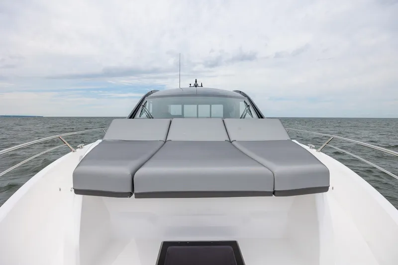 Slide: The Image of Bow Seating - 20
