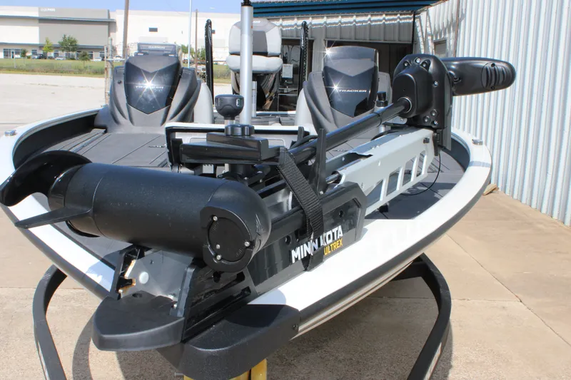 Slide: The Image of 2027 Tracker Savage 215 boat with Minn Kota Ultrex trolling motor. - 14