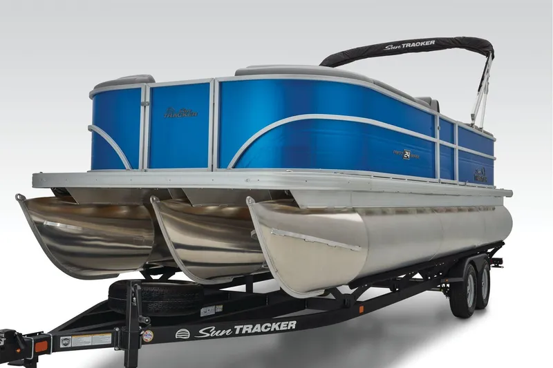 Slide: The Image of Sun Tracker Party Barge 24 XP3 2026 - 16