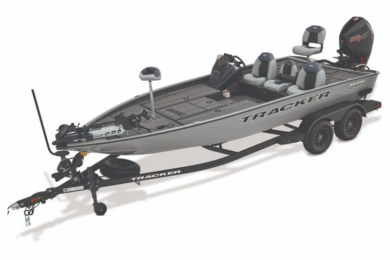 The Image of Tracker Savage 215 2027 - 0