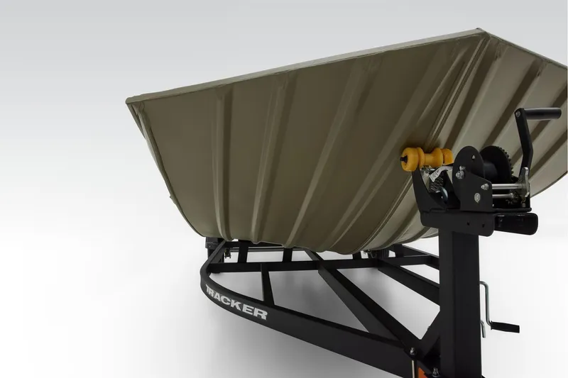 Slide: The Image of Tracker Grizzly 2072 CC 2027 - 21