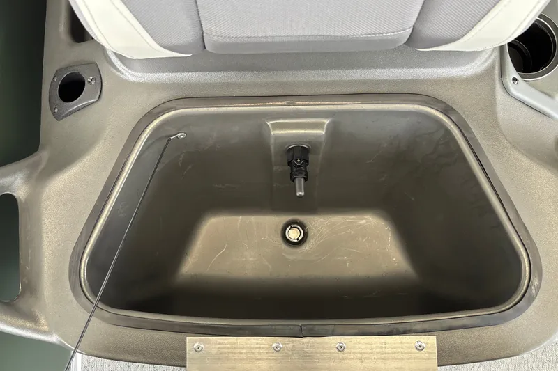 Slide: The Image of Livewell compartment in 2027 Sun Tracker Bass Buggy 16 XL Select boat. - 20