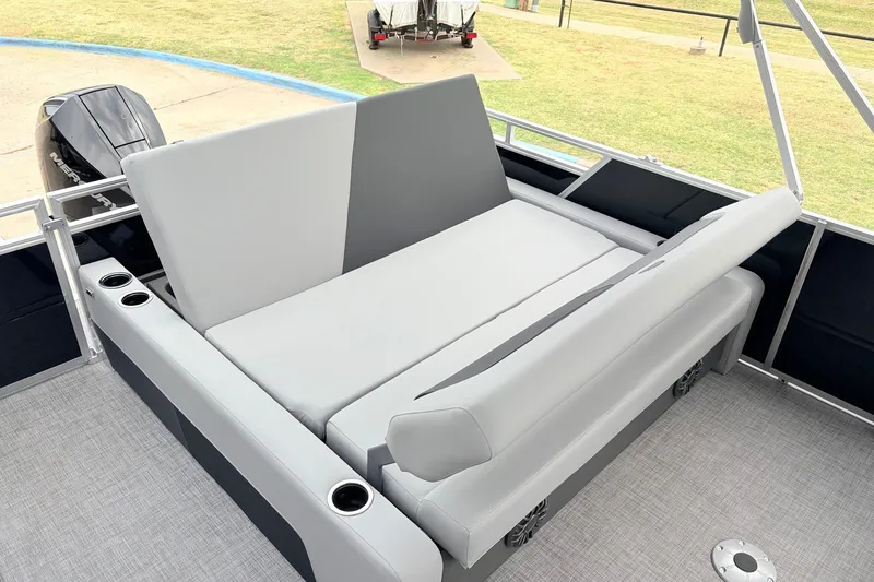 Slide: The Image of 2027 Sun Tracker Party Barge 22 RF XP3 with comfortable seating and modern design. - 43