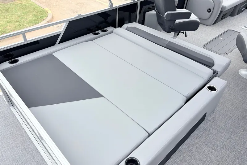 Slide: The Image of 2027 Sun Tracker Party Barge 22 RF XP3 with spacious seating and modern design. - 40