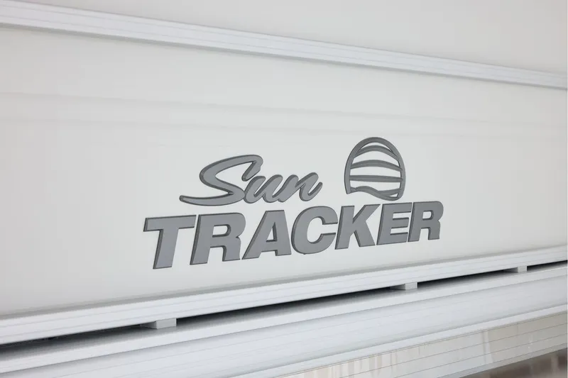 Slide: The Image of Sun Tracker Party Barge 22 XP3 2027 - 80