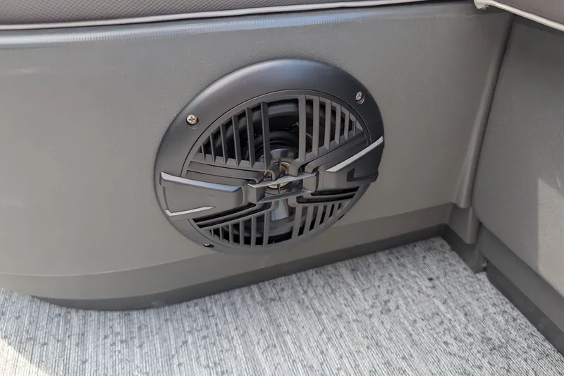 Slide: The Image of Speaker on 2027 Sun Tracker Bass Buggy 18 DLX pontoon boat interior. - 13