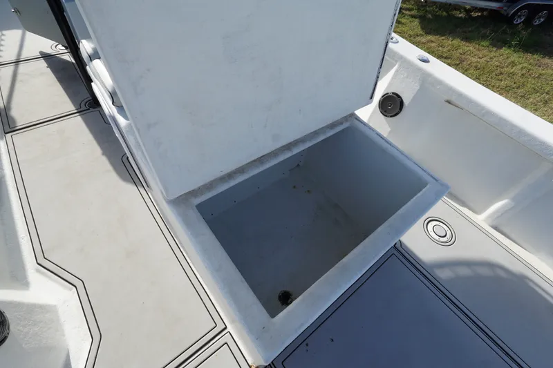 Slide: The Image of Open storage compartment on 2014 AmeraCat 31 boat deck. - 14