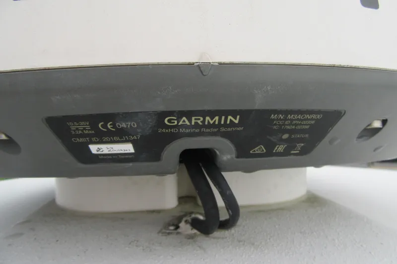 Slide: The Image of Garmin marine radar scanner on 2016 Parker 2120 Sport Cabin boat. - 19