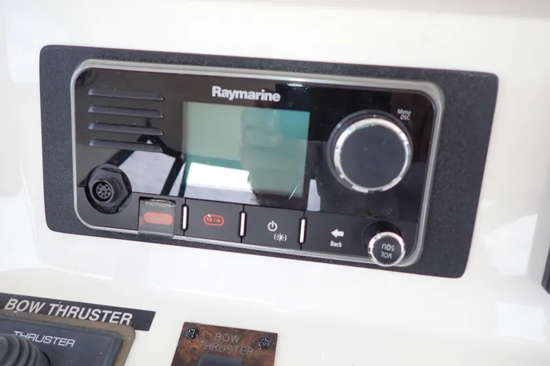 Slide: The Image of Raymarine control panel on 1998 Sea Ray 480 Sedan Bridge yacht. - 44