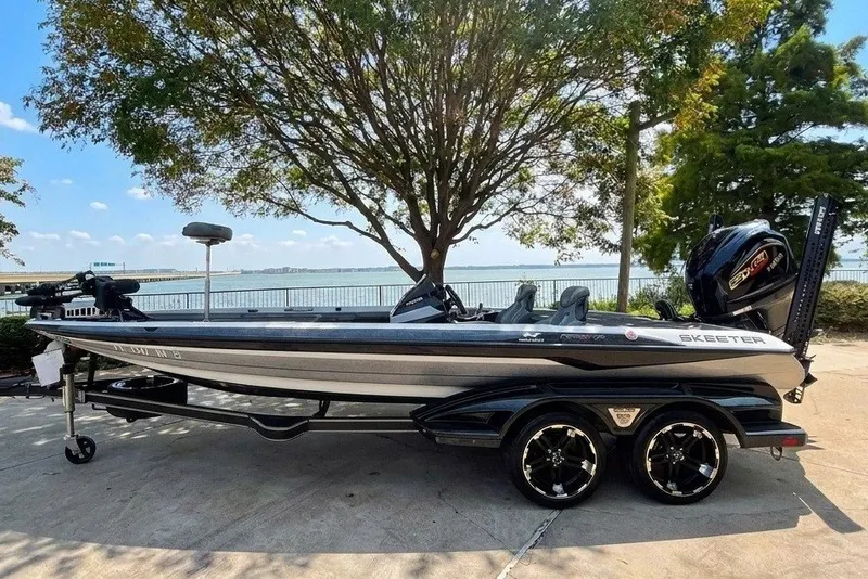 The Image of Skeeter FXR21 2022 - 0