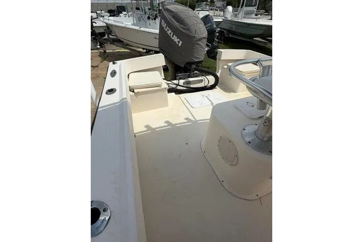 Slide: The Image of 2006 Parker 2100 Special Edition boat interior with Suzuki engine cover. - 20