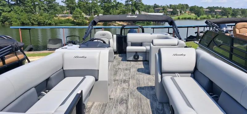 Slide: The Image of Bentley Pontoons 240 Cruise XL 2027 - 1