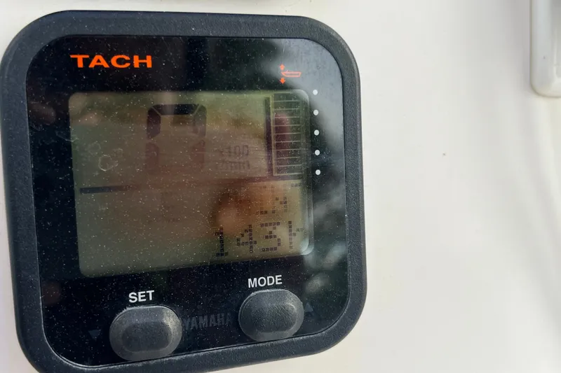 Slide: The Image of Tachometer display on a 2015 Tidewater 250 CC Adventure boat. - 45