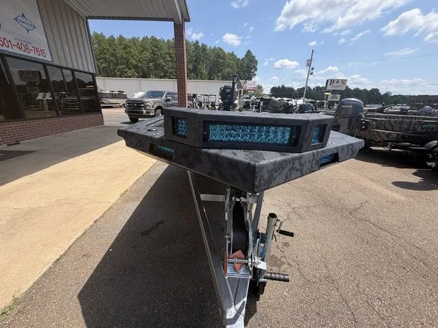 Slide: The Image of Xpress Bayou 180CC 2027 - 15