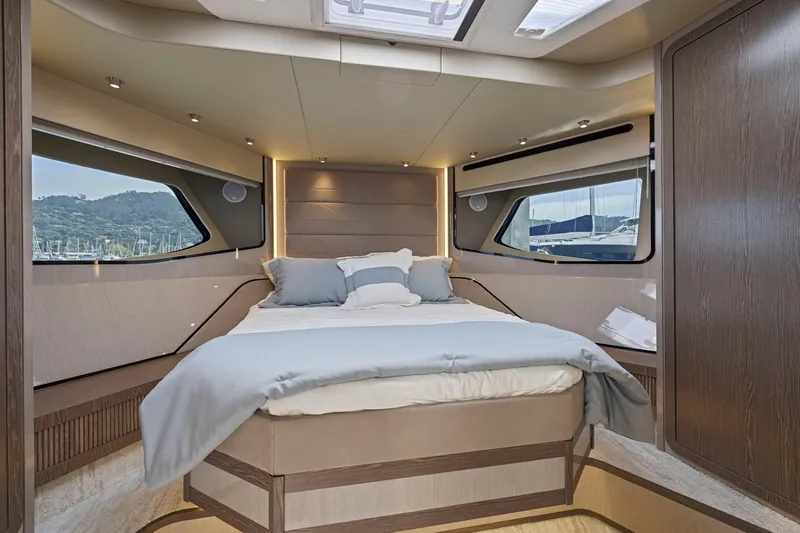 Slide: The Image of Cruisers 57 Fly 2026 - 64
