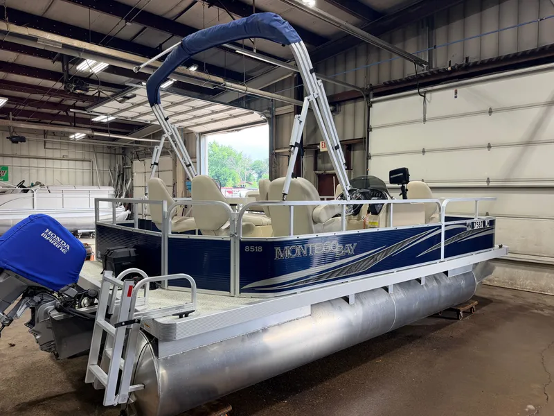 Slide: The Image of Montego Bay 8518 4-PT & 40HP Honda 4Stroke 2017 - 53