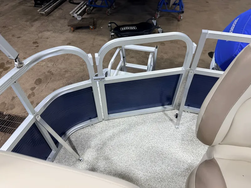 Slide: The Image of Montego Bay 8518 4-PT & 40HP Honda 4Stroke 2017 - 40
