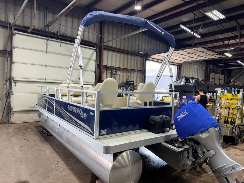 Slide: The Image of Montego Bay 8518 4-PT & 40HP Honda 4Stroke 2017 - 52