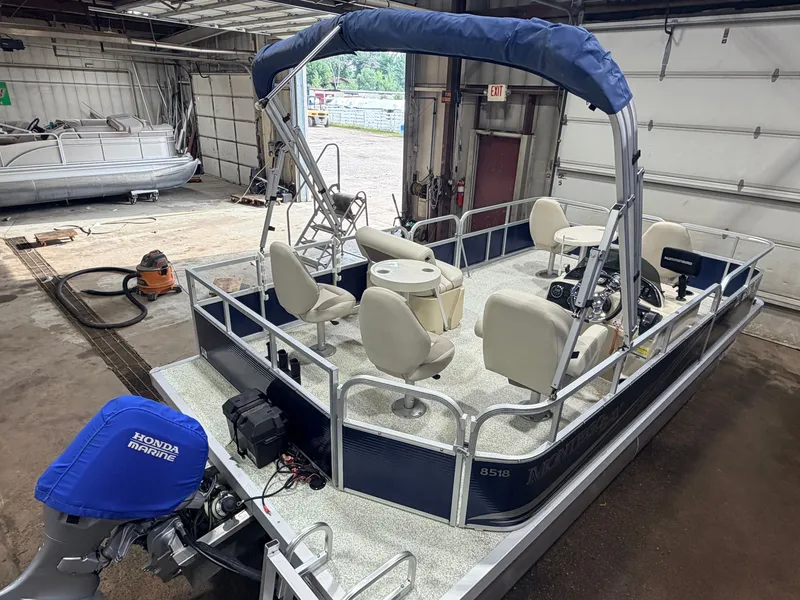 Slide: The Image of Montego Bay 8518 4-PT & 40HP Honda 4Stroke 2017 - 7