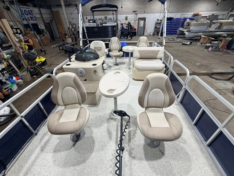 Slide: The Image of Montego Bay 8518 4-PT & 40HP Honda 4Stroke 2017 - 2