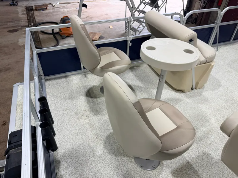 Slide: The Image of Montego Bay 8518 4-PT & 40HP Honda 4Stroke 2017 - 41