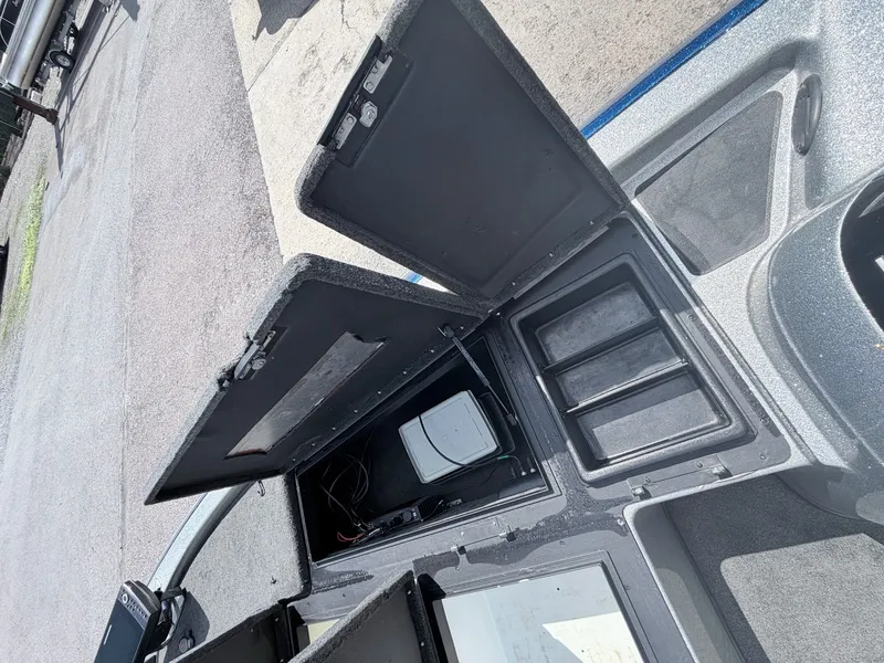 Slide: The Image of Skeeter ZX200 2007 - 35