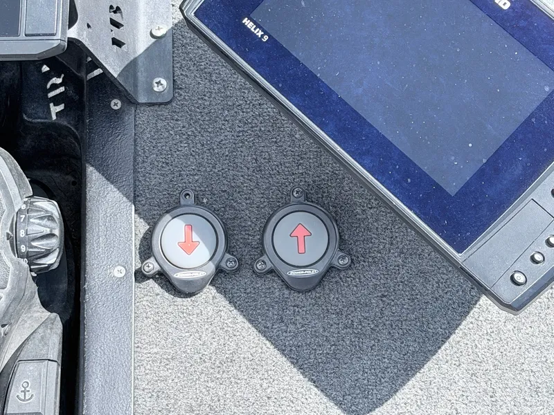 Slide: The Image of Skeeter ZX200 2007 - 24