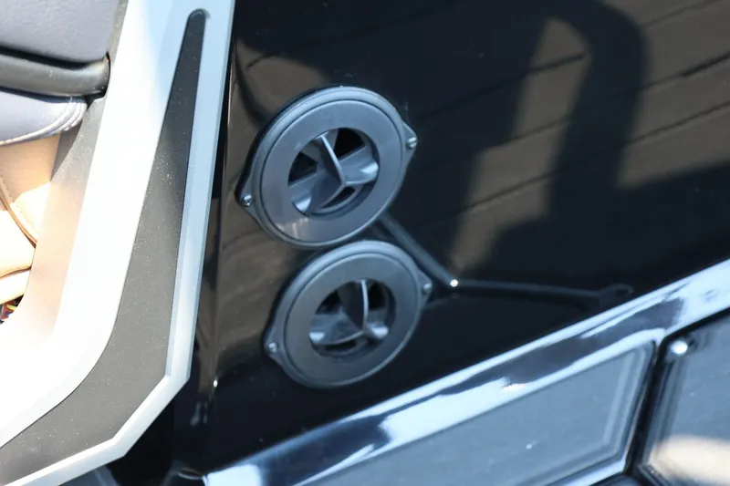 Slide: The Image of Supra SL 550 2026 - 78