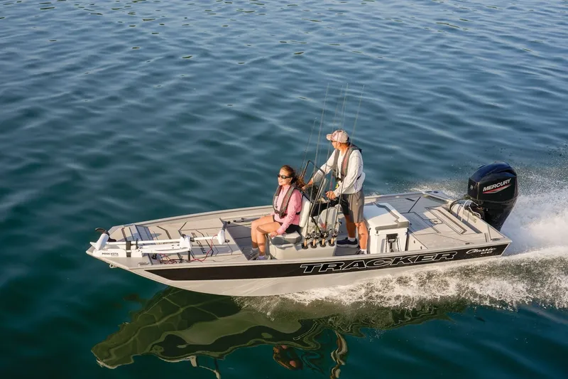 Slide: The Image of Tracker Bass Tracker Classic CC 2027 - 42