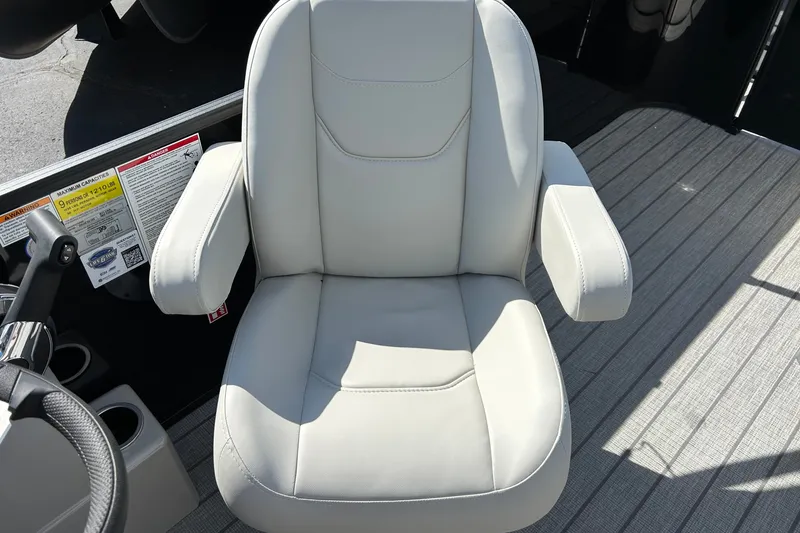 Slide: The Image of Captain's chair on 2026 Sylvan Mirage 820 Cruise boat, featuring sleek design and comfortable seating. - 7
