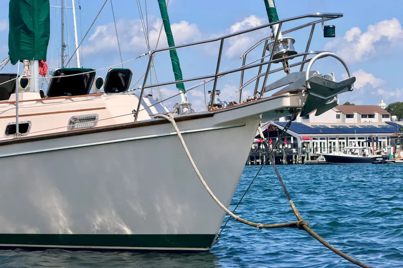 Slide: The Image of 1995 Island Packet 40’ “DREAM CATCHER” Offered by Northstar Yacht Sales - Please Contact: Chris Carney, CPYB at 401-633-2070 - 4