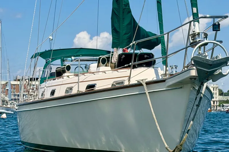 Slide: The Image of 1995 Island Packet 40’ “DREAM CATCHER” Offered by Northstar Yacht Sales - Please Contact: Chris Carney, CPYB at 401-633-2070 - 3