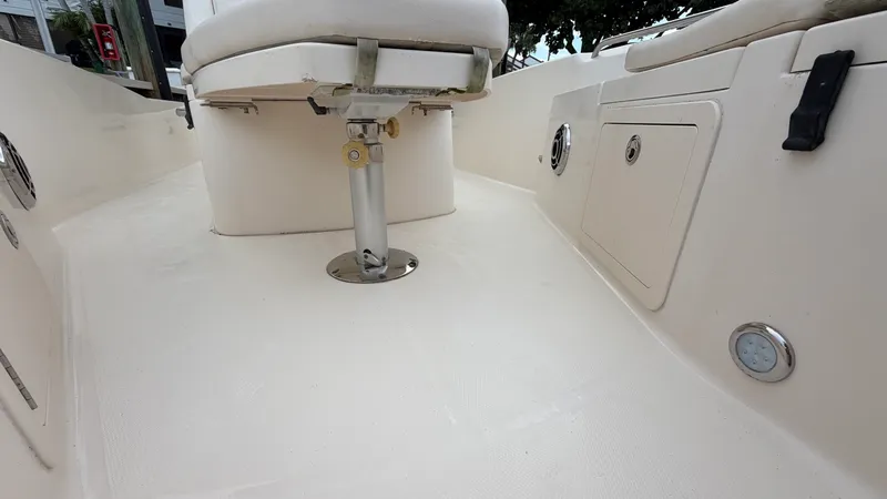 Slide: The Image of Grady-White 251 COASTAL EXPLORER 2015 - 37