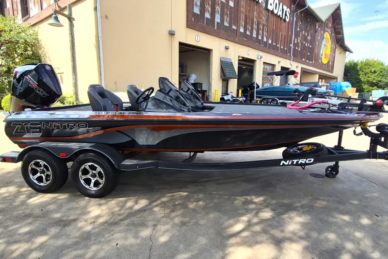 Slide: The Image of 2020 Nitro Z19 Pro boat on trailer outside a boat dealership. - 5