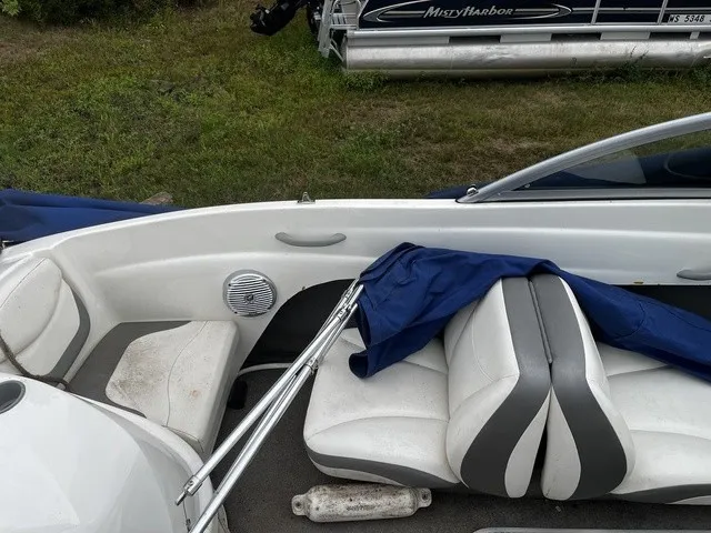 Slide: The Image of Bayliner 175 Bowrider 2009 - 15