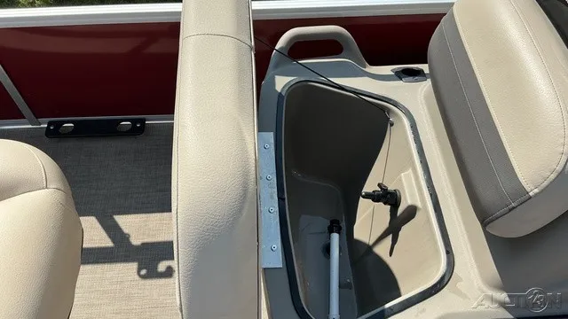 Slide: The Image of Sun Tracker Bass Buggy 16 XL Select 2023 - 14