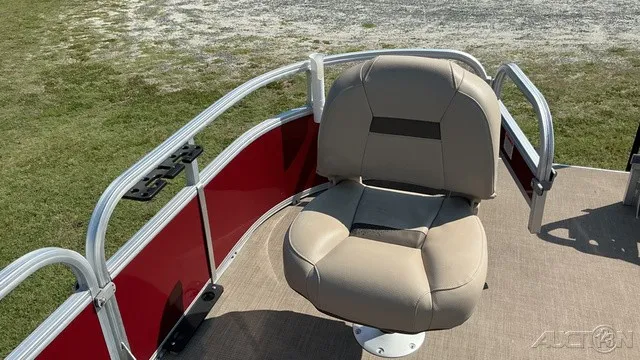 Slide: The Image of Sun Tracker Bass Buggy 16 XL Select 2023 - 15