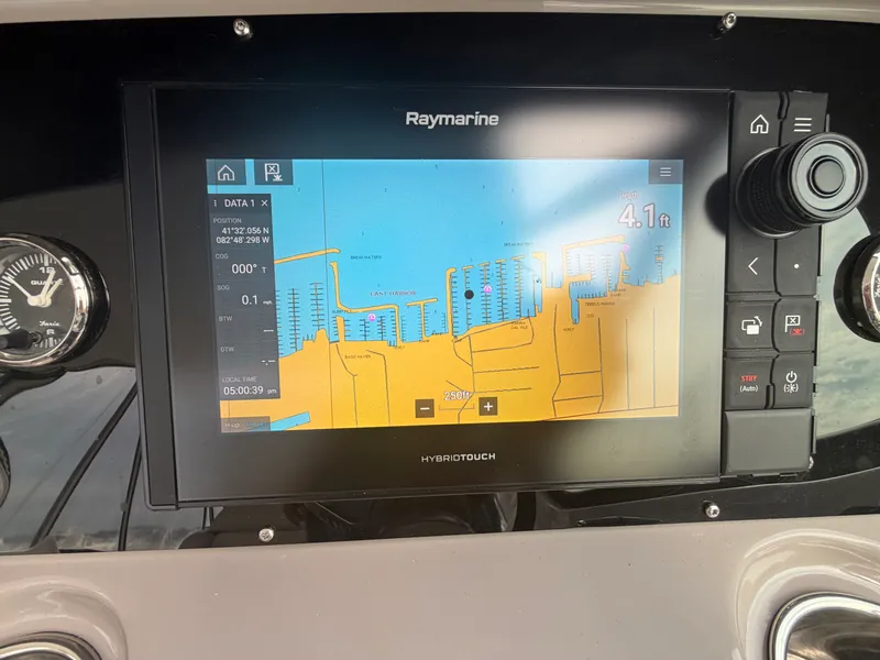 Slide: The Image of Rinker 370 EX 2019 - 12